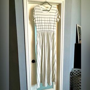 Striped Maxi Dress with Short Sleeves
